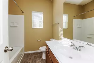 229 Kennedy Dr, Crowley, TX 76036 - Photo 14