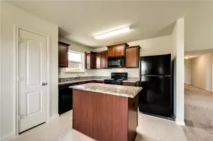 2713 Dustin Trl, Anna, TX 75409 - Photo 2