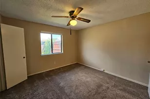 211 Cole St, Garland, TX 75040 - Photo 16