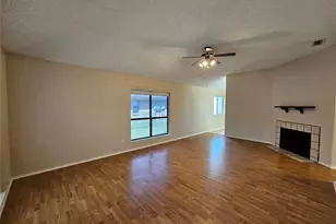 211 Cole St, Garland, TX 75040 - Photo 8