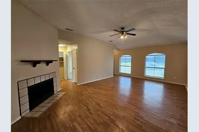 211 Cole Street #211, Garland, TX 75040 - Photo 10