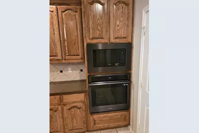 1111 Wynnewood Drive, Glenn Heights, TX 75154 - Photo 6