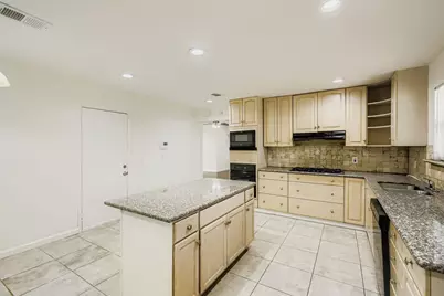 1724 Midcrest Drive, Plano, TX 75075 - Photo 8