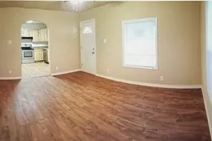 2112 W Bond St, Denison, TX 75020 - Photo 4