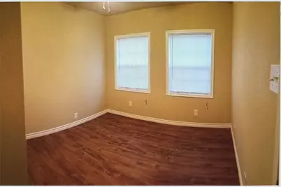 2112 W Bond Street, Denison, TX 75020 - Photo 6