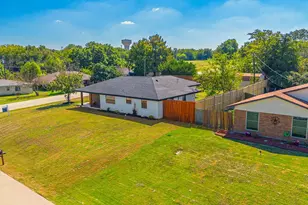 310 E 6th St, Prosper, TX 75078 - Photo 2