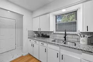 7419 Neuhoff Dr, Dallas, TX 75217 - Photo 10