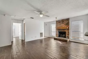 2710 Sherry St, Arlington, TX 76014 - Photo 4