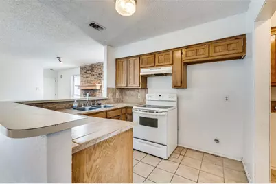 2710 Sherry Street, Arlington, TX 76014 - Photo 8