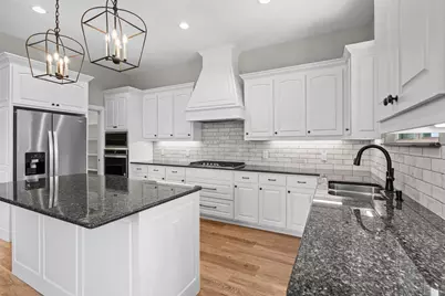 8732 Fullerton Drive, Cleburne, TX 76033 - Photo 6