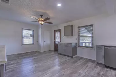 2300 Conveyor Drive, Burleson, TX 76028 - Photo 10