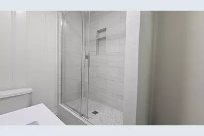 1015 S Welch Street S #A, Denton, TX 76201 - Photo 12