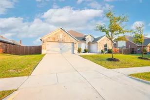 128 Wenham Wy, Forney, TX 75126 - Photo 2