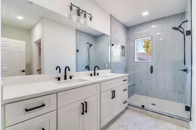 718 Grandview Avenue, Dallas, TX 75223 - Photo 22