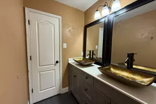 117 Hanover St, Grand Prairie, TX 75052 - Photo 24