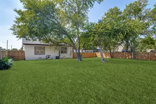 718 Grandview Ave, Dallas, TX 75223 - Photo 24