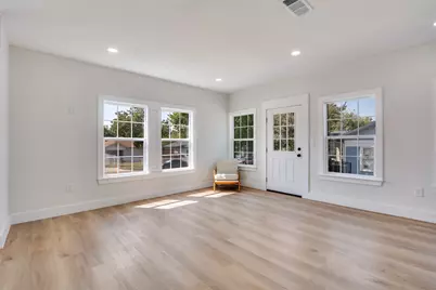 718 Grandview Avenue, Dallas, TX 75223 - Photo 4