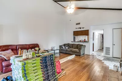 705 Valiant Circle, Garland, TX 75043 - Photo 2