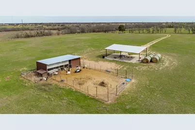 325 Hcr 4264, Hillsboro, TX 76631 - Photo 1