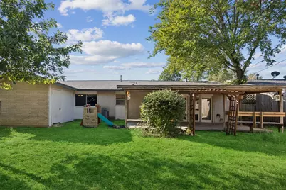 3209 Seaside Street, Irving, TX 75062 - Photo 24