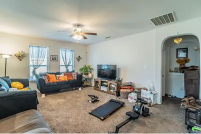 1808 Creekwood Drive, Cleburne, TX 76033 - Photo 4