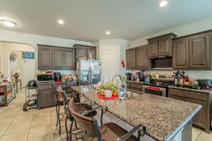 1808 Creekwood Dr, Cleburne, TX 76033 - Photo 8