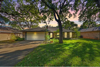 117 Oakhaven Drive, Grand Prairie, TX 75050 - Photo 1