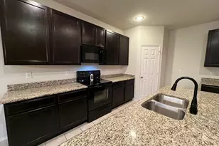 2433 Gelbray Pl, Fort Worth, TX 76131 - Photo 12