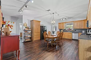 208 W Allen Ave, Godley, TX 76044 - Photo 10