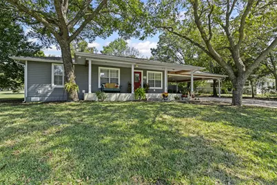 208 W Allen Avenue, Godley, TX 76044 - Photo 2