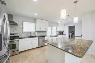 5017 Boulder Lake Rd, Fort Worth, TX 76103 - Photo 12