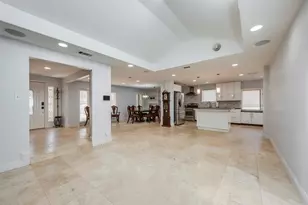 5017 Boulder Lake Rd, Fort Worth, TX 76103 - Photo 10