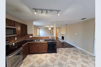 8409 Cotton Valley Lane, Arlington, TX 76002 - Photo 12