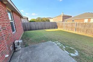 8409 Cotton Valley Ln, Arlington, TX 76002 - Photo 32