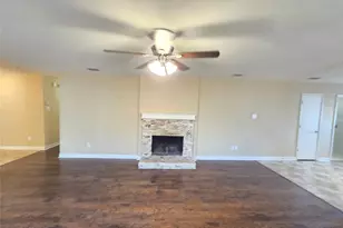 8409 Cotton Valley Ln, Arlington, TX 76002 - Photo 8