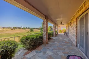 8418 Golf Club Cir, Fort Worth, TX 76179 - Photo 32