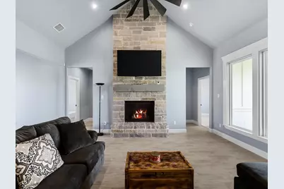 8524 Bronco Drive, Godley, TX 76044 - Photo 6