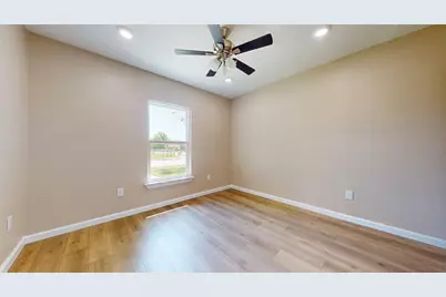 3201 Lakeland Street, Fort Worth, TX 76111 - Photo 10