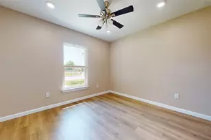 3201 Lakeland St, Fort Worth, TX 76111 - Photo 10