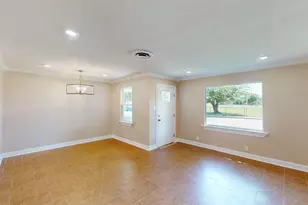 3201 Lakeland St, Fort Worth, TX 76111 - Photo 2