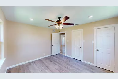 3201 Lakeland Street, Fort Worth, TX 76111 - Photo 16