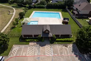 1109 Linden Dr, Burleson, TX 76028 - Photo 32