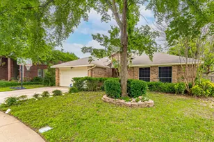 7022 Escondido Dr, Arlington, TX 76016 - Photo 2