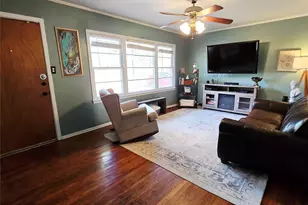 525 Maple St, Commerce, TX 75428 - Photo 6