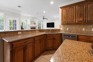 1512 Valley Creek Rd, Denton, TX 76205 - Photo 12