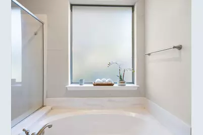 1512 Valley Creek Road, Denton, TX 76205 - Photo 18