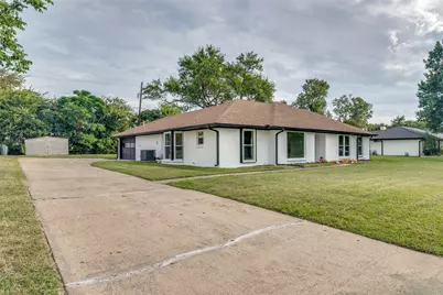 2006 Cornwall Lane, Sachse, TX 75048 - Photo 2