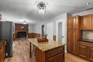 6000 Monterrey Dr, Fort Worth, TX 76112 - Photo 10