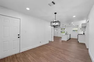 118 Evelyn St, DeSoto, TX 75115 - Photo 16