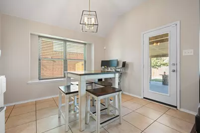 740 W Bend Boulevard, Burleson, TX 76028 - Photo 18